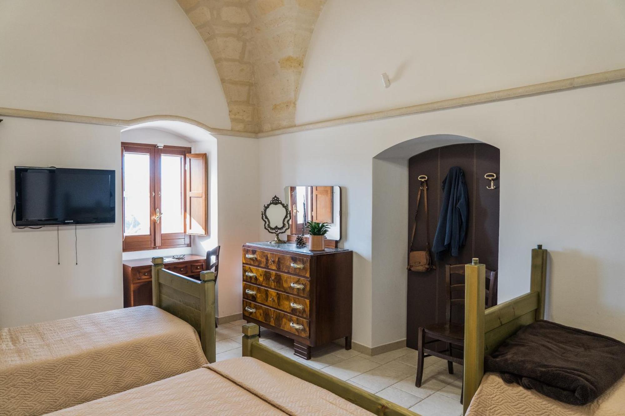 San Leonardo - Aparthotel Laterza Bagian luar foto
