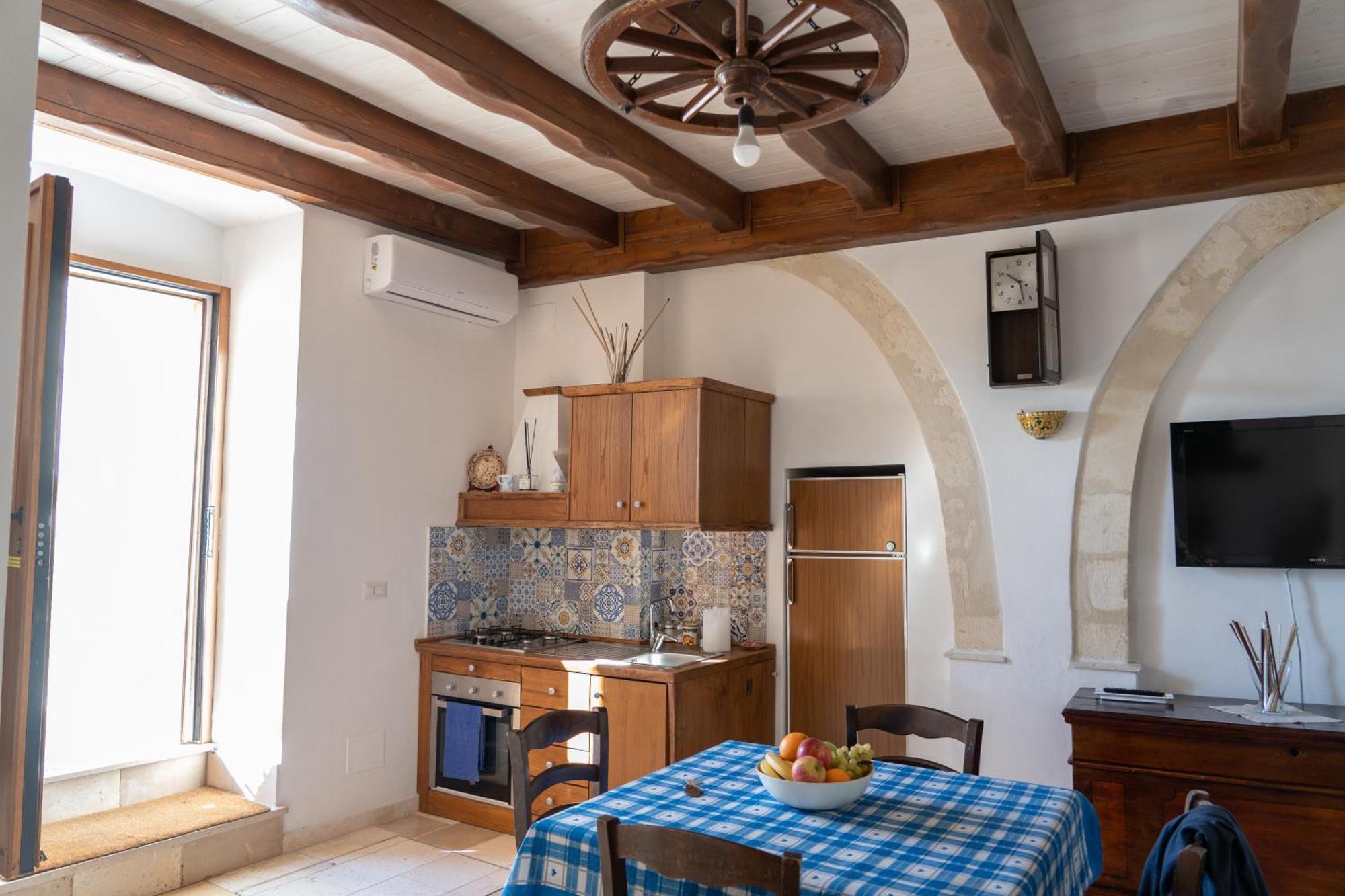 San Leonardo - Aparthotel Laterza Bagian luar foto